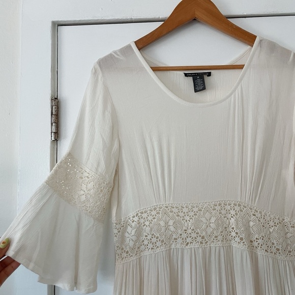 Size Medium Chelsea & Theodore Elegant Cream Lace Dress Layering Tiered Babydoll - Picture 2 of 4